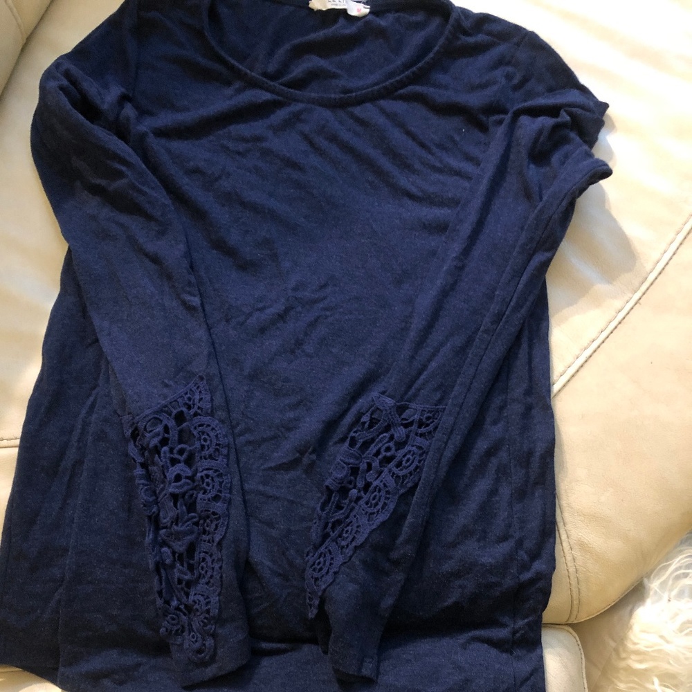 Le Lis Lace Detail Long Sleeve Top